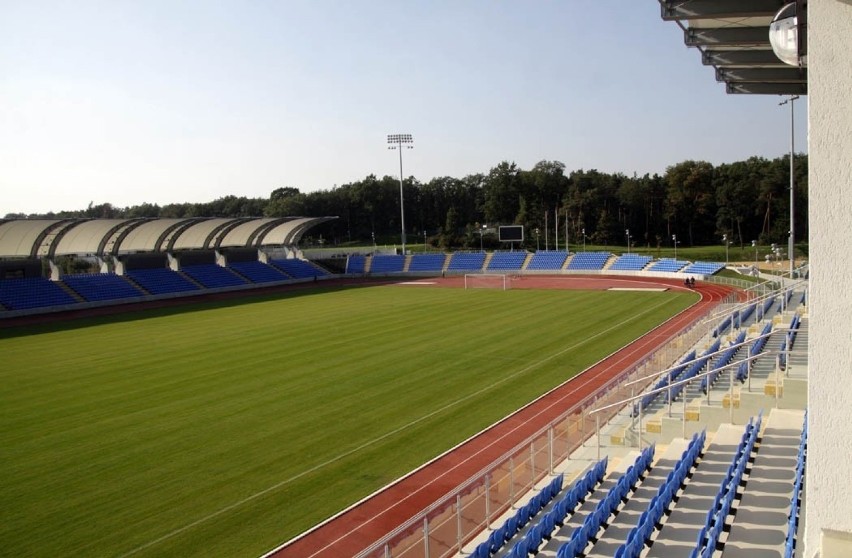 Stadion MOSiR Puławy, ul. Hauke-Bosaka 1...