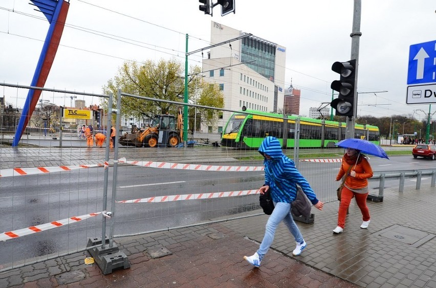 Poznań City Center - przejście przez tory zamknięte, nowe...