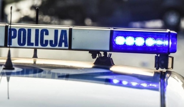 Policjanci ustalają szczegóły zdarzenia