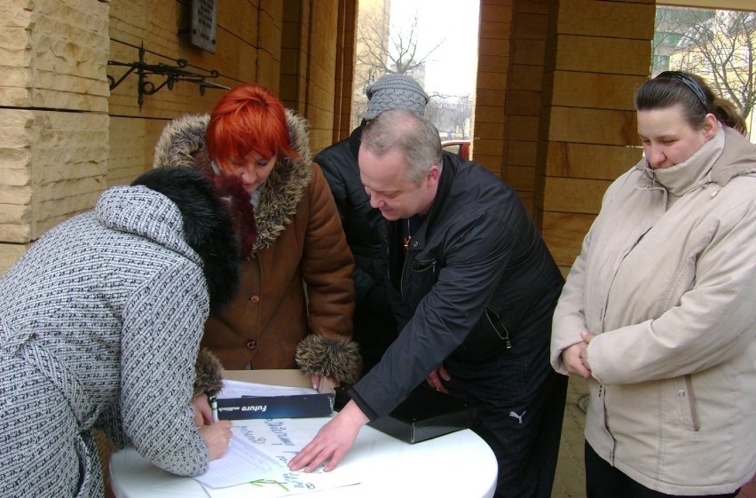 Zbieranie podpisów odbywa się m.in. na Piotrkowskiej