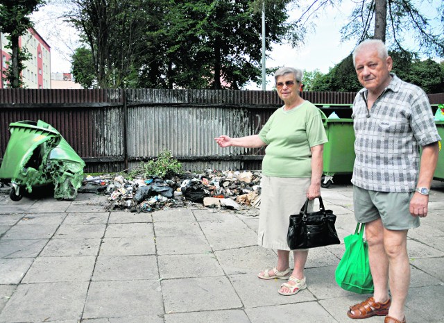 Jan i Krystyna Leśniewscy są oburzeni zachowaniem podpalaczy. Żądają surowych kar