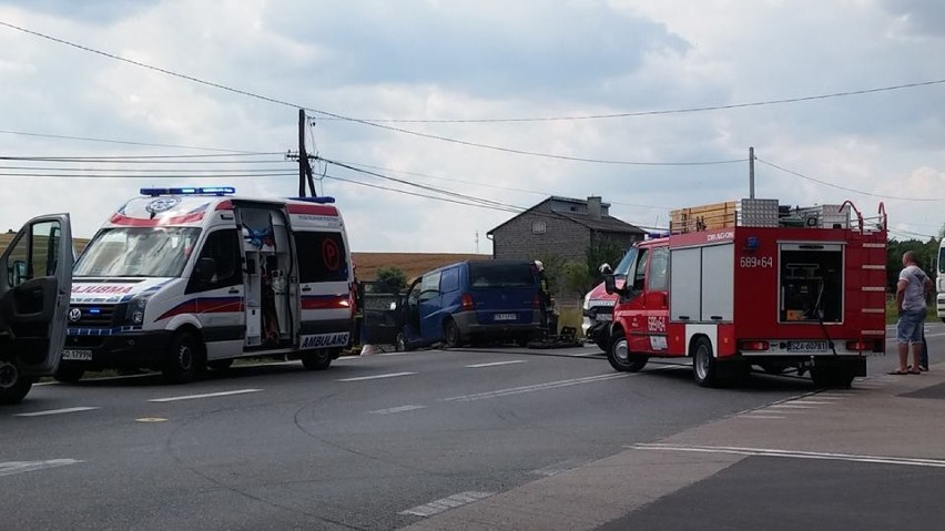 Wypadek w Pradłach. Pięć osób rannych [FOTO]
