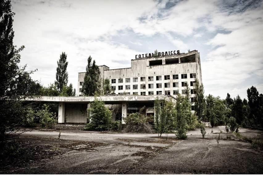 Zniszczony hotel w okolicach Prypecia