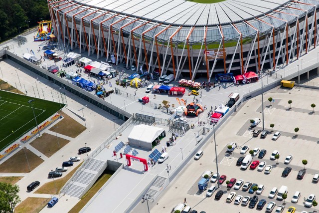 Stadion Miejski w Białymstoku zaprasza 28 maja (sobota) w godz. 9.00-17.00 na wyjątkowy Dzień Dziecka. Na wszystkich czeka: dmuchane miasteczko, zwiedzanie stadionu, mini boiska, turnieje i wiele innych atrakcji. Wstęp wolny.