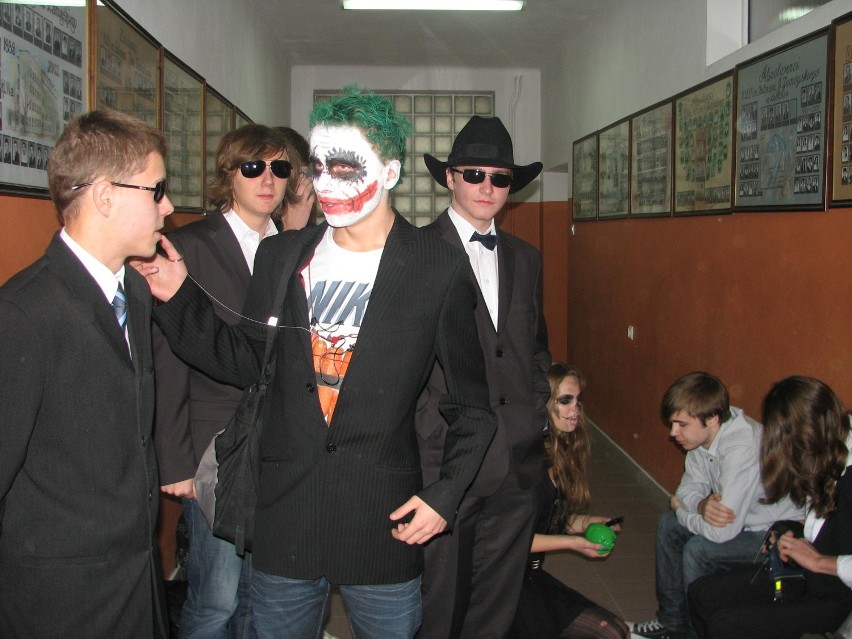 Faceci w czerni kontra Joker