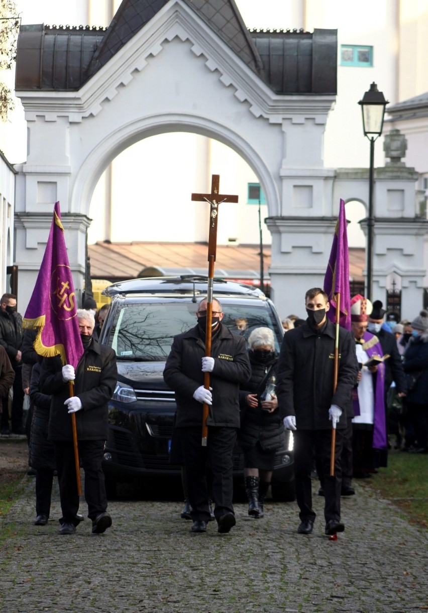 Pogrzeb ks. Leszka Surmy. Duchowny zmarł nagle na plebanii w Świdniku