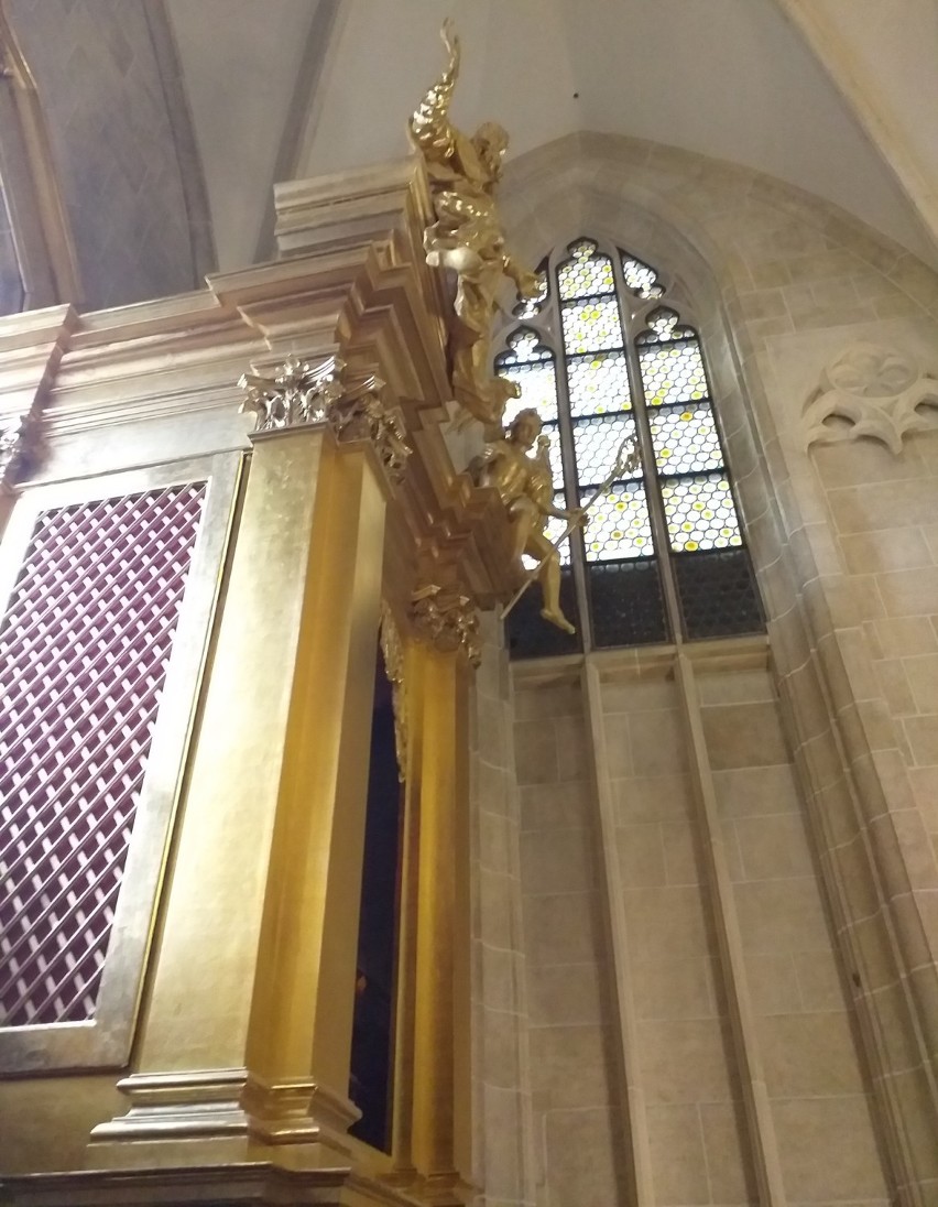 Wawel. Odnowili prospekt organowy i zidentyfikowali świętych za szafami