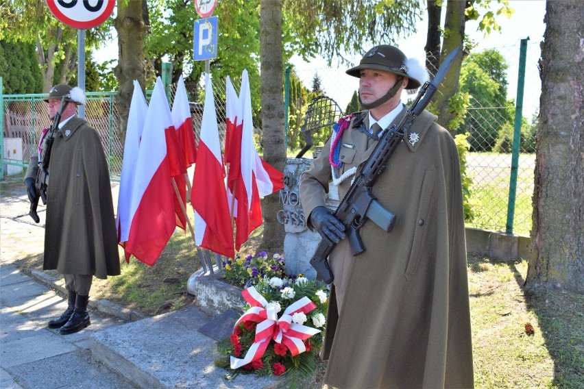Jan Pączek i Wojciech Bakun oddali cześć polskim bohaterom, którzy 78 lat temu zdobyli wzgórze Monte Cassino [ZDJĘCIA]