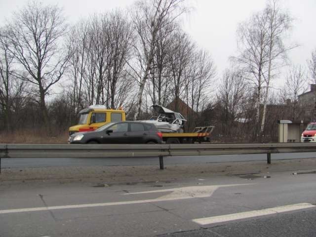 Wypadek w Siedlcu Dużym: Litwin wjechał w fiata uno. Trzy osoby w szpitalu [ZDJĘCIA]