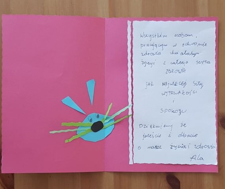 Świąteczne kartki i podziękowania dla medyków od uczniów PSP 7 w Radomsku [ZDJĘCIA]