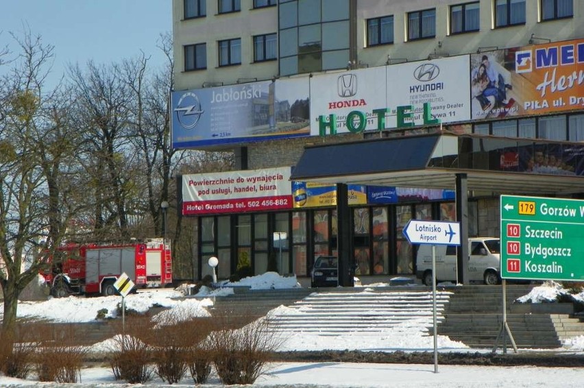 Piła: pożar w hotelu Gromada. Paliła się piwnica