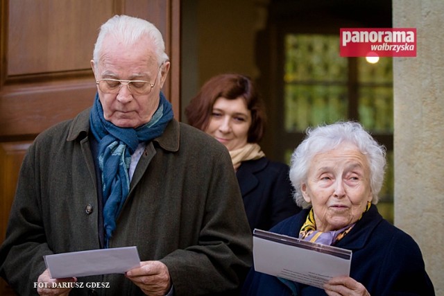 Doris Stempowska w towarzystwie księcia Bolka Hochberga von Pless na uroczystości otwarcia po remoncie Mauzoleum Hochbergów w Książu