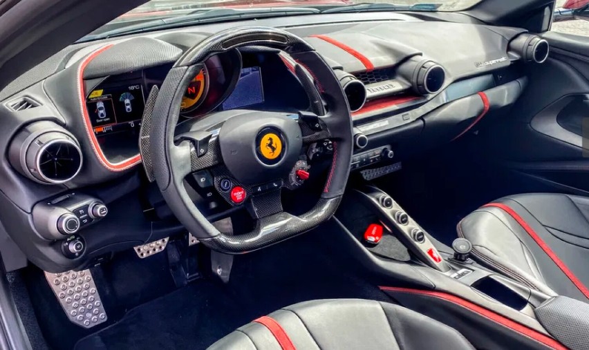 Ferrari 812 Superfast...