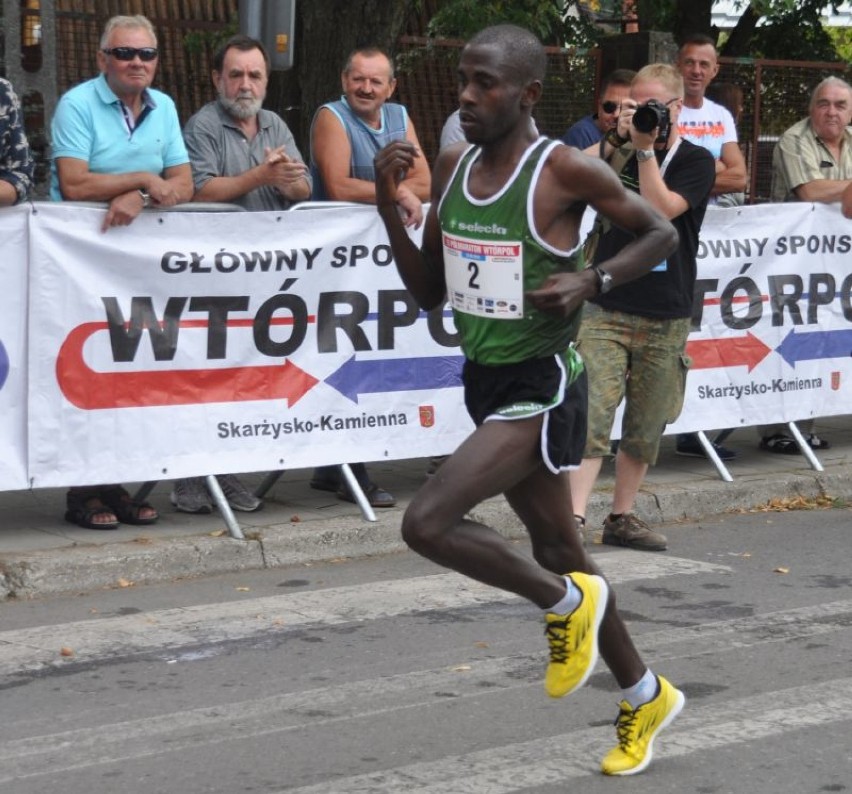 Kenijczyk Robert Mbithi Wambua wygrał piętnasty Półmaraton...
