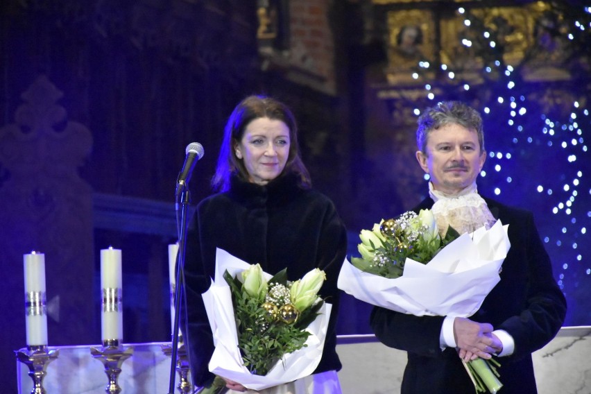 Pelplin. Gminna Gala Wolontariatu pod znakiem koncertu „W oczekiwaniu na Boże Narodzenie”