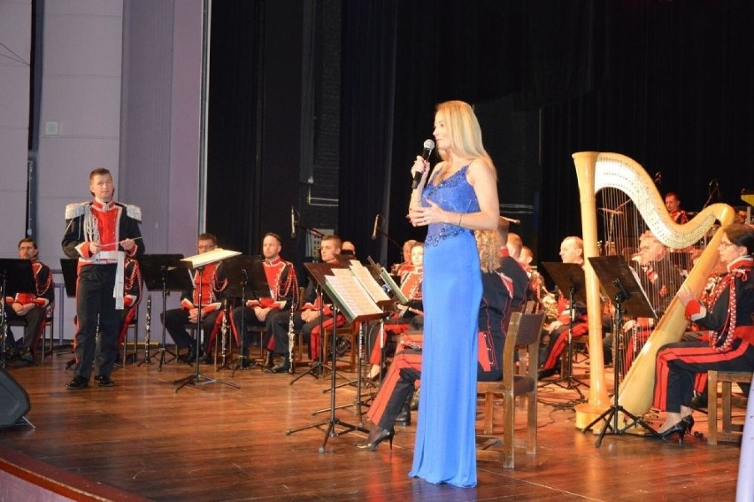 11 Listopada Reprezentacyjny Zespół Artystyczny Wojska Polskiego dał koncert w Skarżysku-Kamiennej. Zobacz zdjęcia