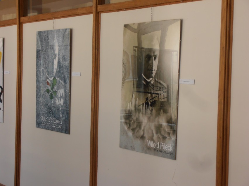 Wystawa plakatów - Rotmistrz Pilecki Bohater Niezwyciężony. Raport z Auschwitz