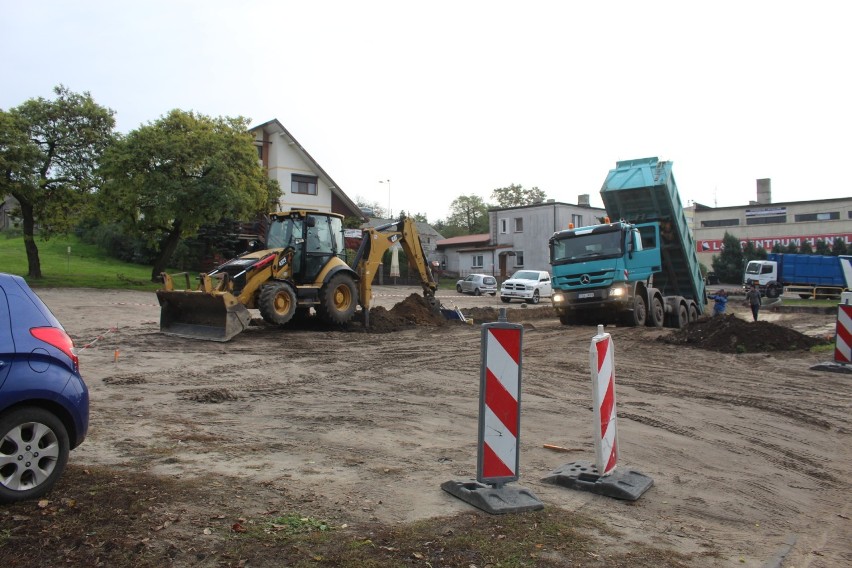 Radziejów. Będą nowe miejsca parkingowe w Radziejowie [zdjęcia z placu budowy]