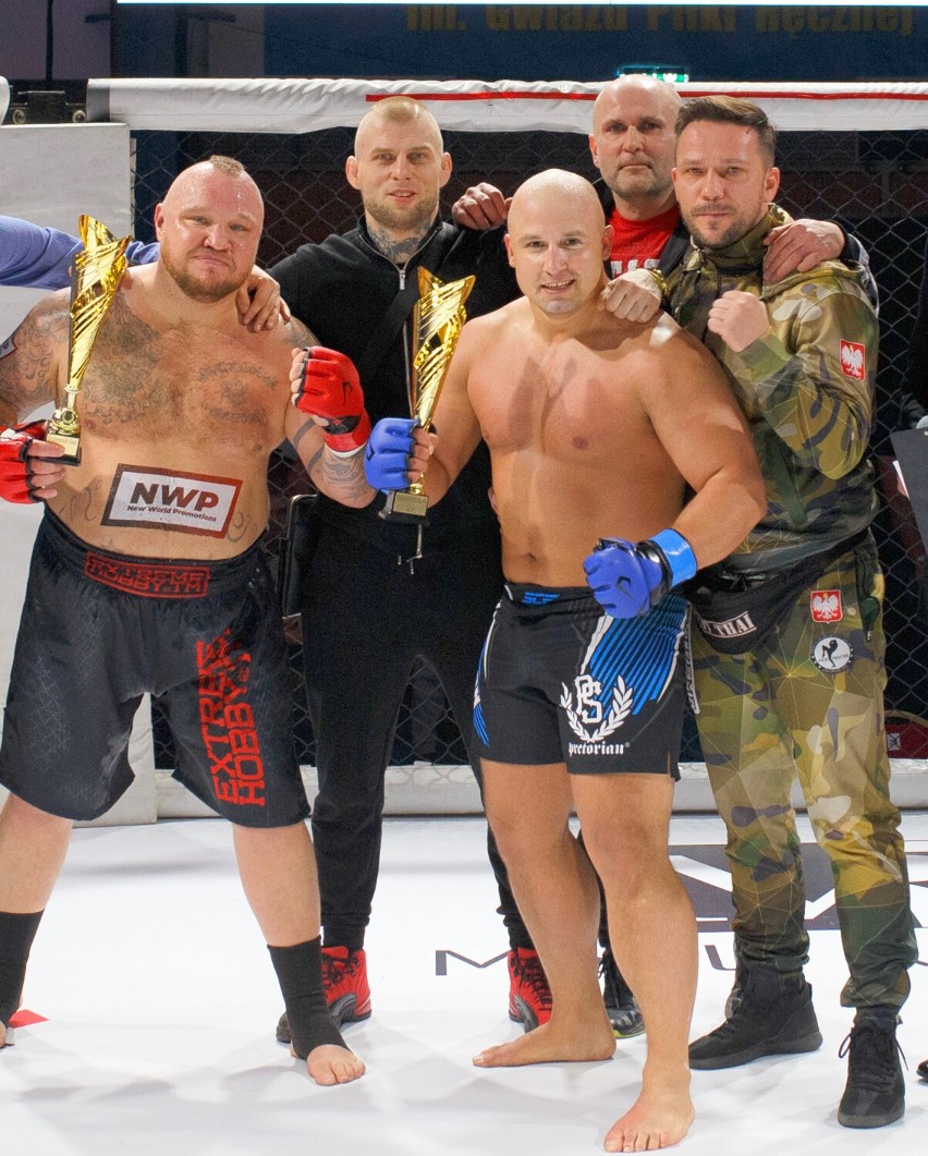 Od lewej: Piotr” Bobu” Ćwik, Grzegorz Szulakowski, Mateusz ”Pogi” Pogudz, Krzysztof Szyrma i Piotr Formantowicz.