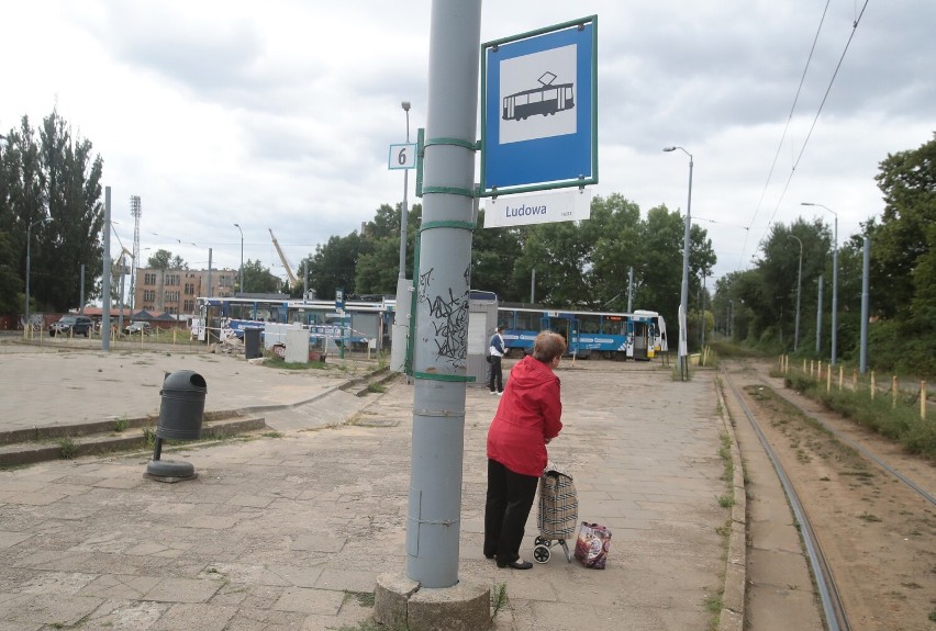 Krajobraz na pętli tramwajowej Ludowa