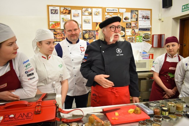 Kurt Scheller gotował z uczniami Ekonomika w Wodzisławiu Śl.