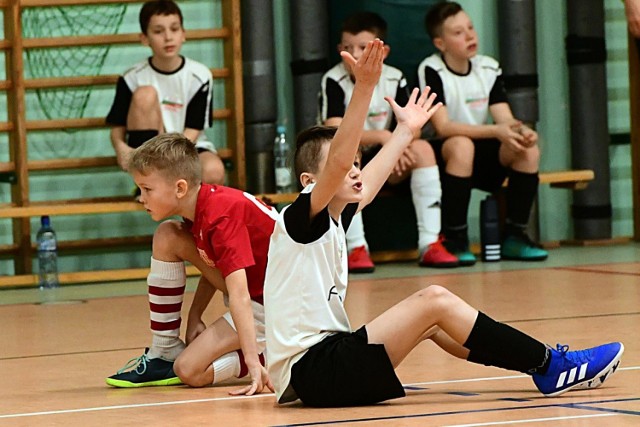 W meczach najmłodszych piłkarzy walki i sportowej złości nie brakuje.