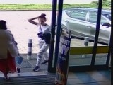 Kradzież radia w sklepie w Poznaniu - policja publikuje zdjęcia sprawczyni