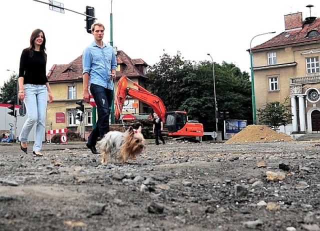 remont ronda nowaka jeziorańskiego zdjęcia| prace na rondzie nowaka-jeziorańskiego| rozkopane rondo nowaka-jeziorańskiego| jak wygląda budowa ronda nowaka-jeziorańskiego| remonty w poznaniu| prace drogowe w poznaniu