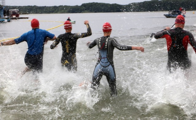 Pierwsza edycja Triathlon La Rive Grudziądz. Wzięło w niej udział 288 zawodników. Impreza została rozegrana w okolicach jeziora i lasu rudnickiego.