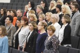 Toruń. Nagrodzono 198 nauczycieli! Wojewódzkie obchody Dnia Edukacji Narodowej 2022 w Auli UMK [zdjęcia]