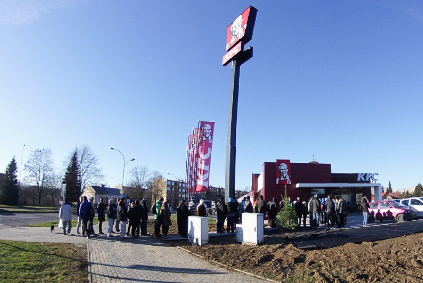 Otwarcie KFC w Tarnowie: KFC świętuje w Tarnowie otwarcie 400. restauracji [ZDJĘCIA]