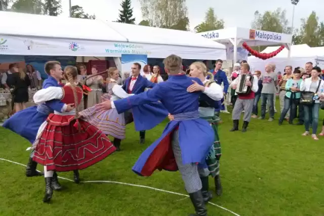 Wieniec dożynkowy z woj.świętokrzyskiego najpiękniejszy w konkursie o nagrodę prezydenta RP