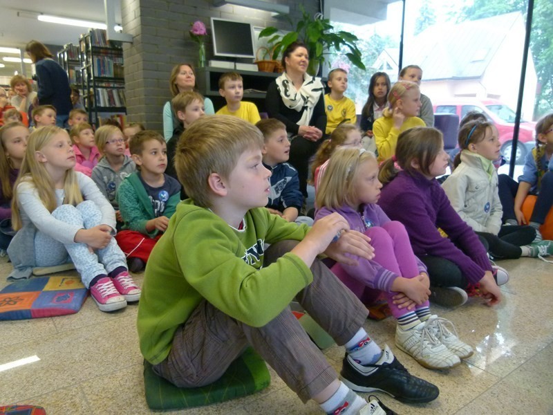 Sieradz czytał dzieciom. Akcja odbyła się w Powiatowej Bibliotece Publicznej