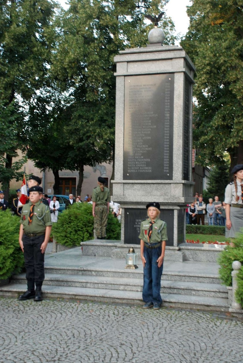 Uroczystości pod pomnikiem z okazji 1 września