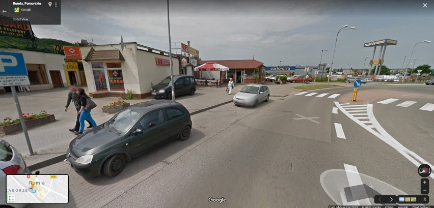 Przyłapani na ulicach Rumi! Mieszkańcy uchwyceni przez Google Street View