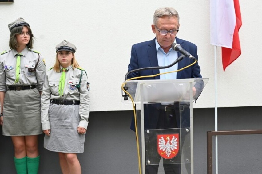 W Sandomierzu upamiętniono rocznicę śmierci Krzysztofa Kamila Baczyńskiego. Symboliczna uroczystość z udziałem harcerzy