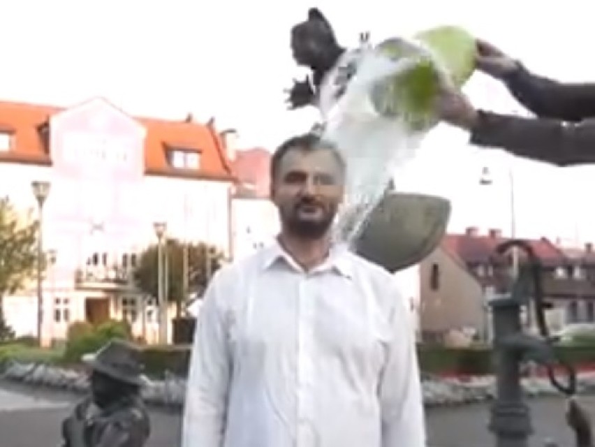 Ice Bucket Challenge w Bieruniu: To część kampanii wyborczej?