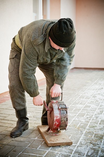 W dawnych czasach cały obrzęd podzielony był na trzy części:...