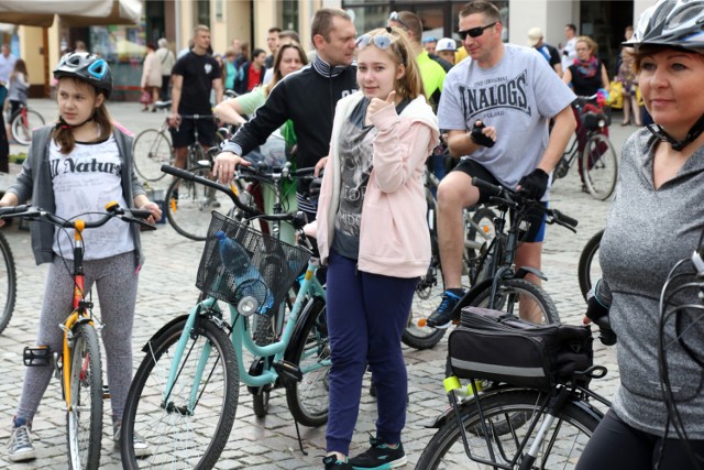 Warszawska Masa Krytyczna. Przed nami wieczór z rowerzystami