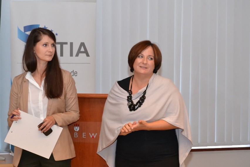 Organizatorki konferencji: Pani Agnieszka Libura President i...