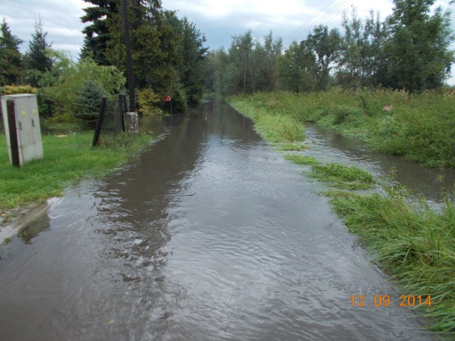 Zalana ulica Brzechwy w Pszczynie