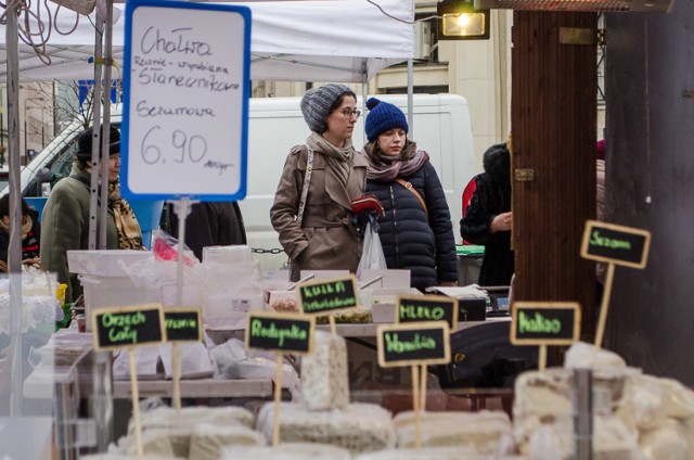 Targ Wielkanocny na Placu Powstańców

Zobacz też: Centralna Droga Krzyżowa przeszła ulicami miasta [ZDJĘCIA]

Zobaczcie też: Miau Cafe. Tutaj wypijesz kawę w towarzystwie ciekawskich mruczków
