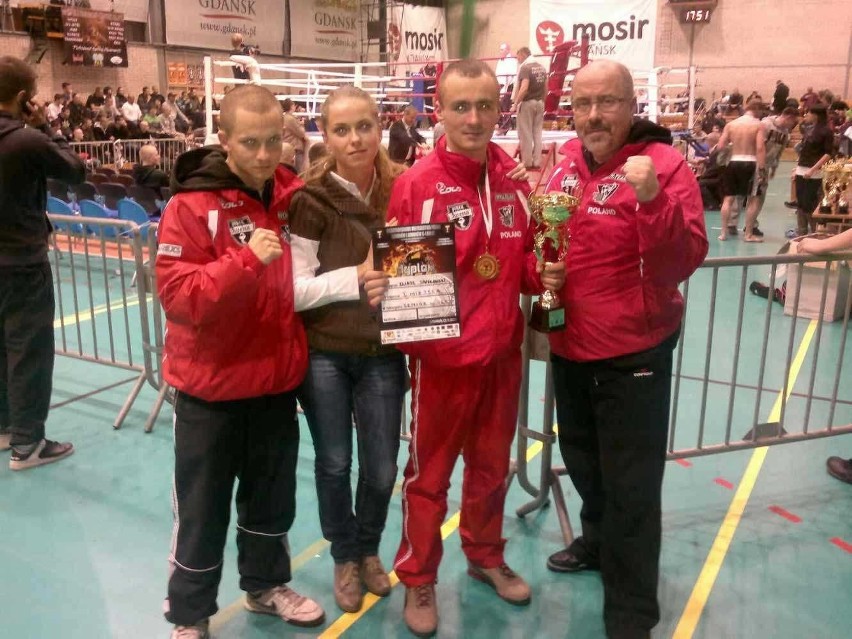 Mistrz Polski w kickboxingu Eliasz Jankowski z 10BKPanc