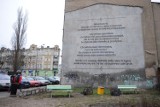 Poetyckie murale na ścianach poznańskich kamienic (zdjęcia)