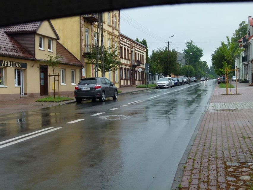 Powiat zduńskowolski. Ostrzeżenie przed silnym deszczem, gradem i burzami