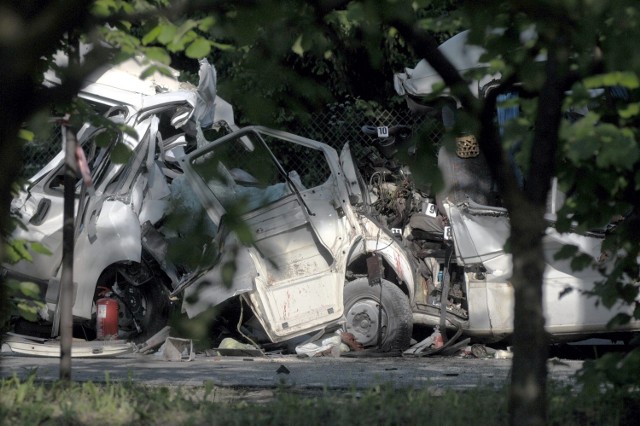 Wypadek dwóch busów w Stawku: Zmarł 18-latek, ósma ofiara wypadku