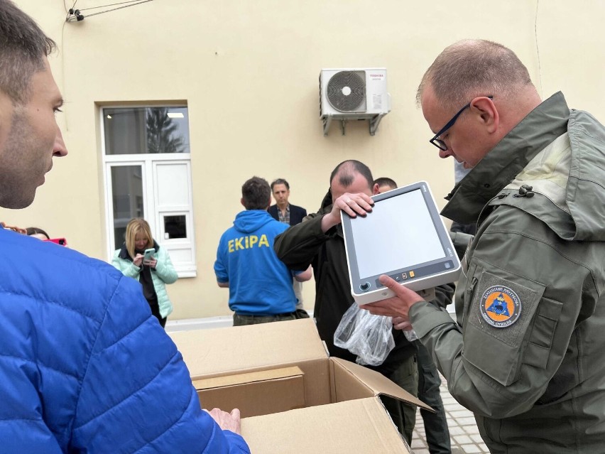 Fundacja Folkowisko i prezydent Przemyśla przekazali sprzęt...