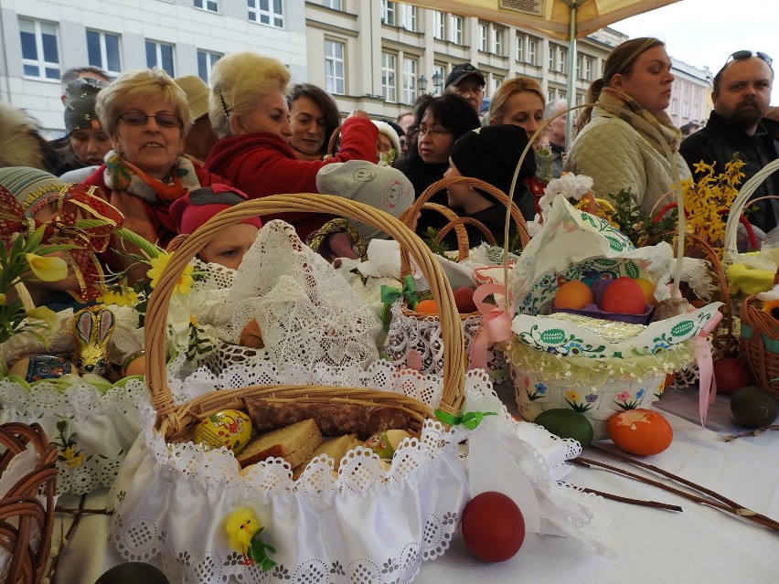 Przyjdź na wspólne święcenie pokarmów na Rynku Kościuszki w Wielką Sobotę 2018    