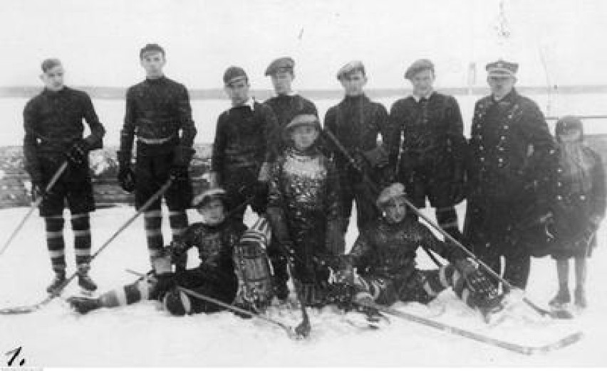 Drużyna hokejowa klubu sportowego Unia Sosnowiec 1935