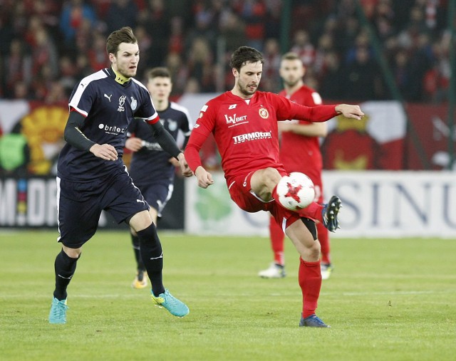 Widzew wygrał z Victorią Sulejówek 2:0